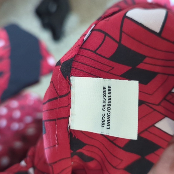 DVF runway! Maroon silk wrap dress - Picture 4 of 5